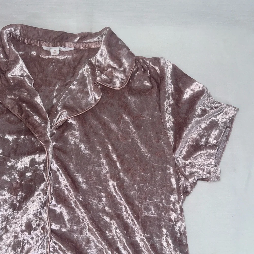 Danskin Dusty Pink Crushed Velvet Sleepwear Pajama Set Top and Shorts Size M